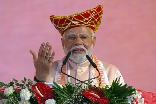 अहिल्याबाई होल्कर की 300वीं जयंती : PM Modi बोले- देवी अहिल्याबाई भारत की विरासत की बहुत बड़ी संरक्षक थीं