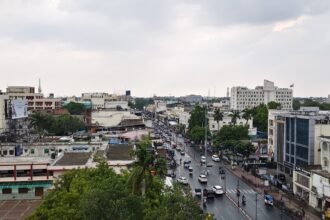 लखनऊ के कई इलाकों में हुई बारिश, सड़कों पर जलभराव, 2 दिन बाद तेज बरसात का अलर्ट
