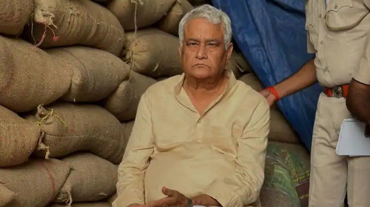 कृषि विभाग के 11 अधिकारी सस्पेंड, मंत्री किरोड़ी लाल मीणा के निर्देश पर हुई बड़ी कार्रवाई