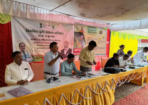 मलिहाबाद में किसानों को मिला सरकारी योजनाओं का लाभ