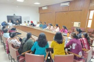 कृषि क्षेत्र में महिलाओं की भागीदारी बढ़ाएं