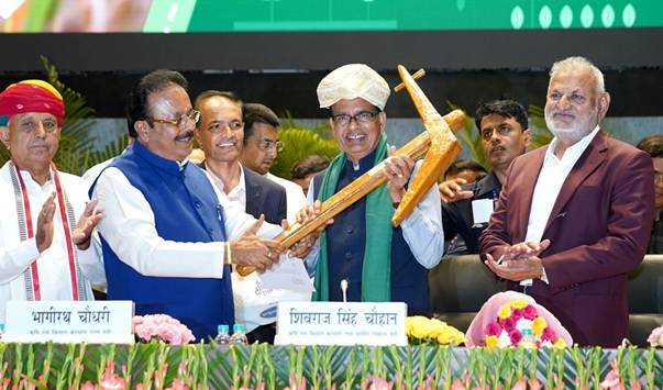 जन औषधि केंद्र के समान ‘फसल औषधि केंद्र’ भी खोलने पर विचार : शिवराज सिंह चौहान