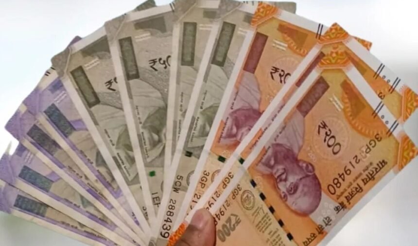 केंद्रीय कर्मचारियों को दिवाली से पहले बड़ी राहत, सरकार ने महंगाई भत्ता 3% बढ़ाया।