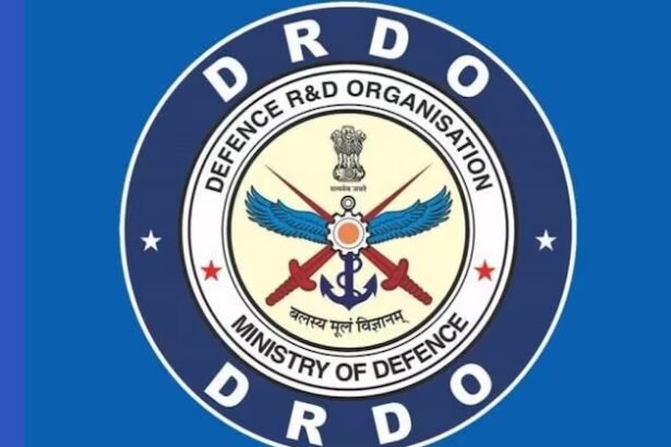गगनयान मिशन के लिए DRDO द्वारा विकसित विशेष अंतरिक्ष भोजन और पैराशूट सिस्टम का परीक्षण।