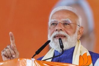 प्रधानमंत्री नरेंद्र मोदी 9 नवंबर को देहरादून में उत्तराखंड राज्य स्थापना की रजत जयंती समारोह में शामिल होंगे और ₹8140 करोड़ से अधिक की विकास परियोजनाओं का उद्घाटन व शिलान्यास करेंगे।