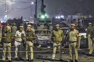 दिल्ली लालकिला धमाका मामले की जांच में उमर नबी के तीन रूट और फरार साथियों की जानकारी