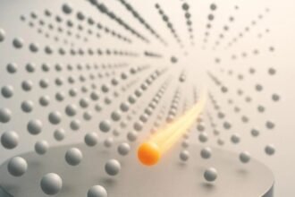 नैनोमीटर-पतली जर्मेनियम परत सिलिकॉन चिप पर लगी हुई, इलेक्ट्रॉनिक चार्ज की उच्च गति को दर्शाती हुई तकनीकी छवि।