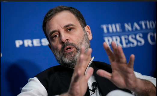 वीबी-जी रैम-जी बिल पर केंद्र सरकार के खिलाफ बयान देते लोकसभा में नेता प्रतिपक्ष राहुल गांधी