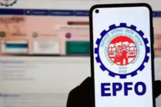 EPFO 3.0 के नए नियमों के तहत कर्मचारी PF राशि ऑनलाइन और आसानी से निकालते हुए, शिक्षा, विवाह, बेरोजगारी और घर से संबंधित जरूरतों के लिए लाभ उठाते हुए।
