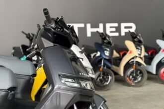 Ather Energy ने अपनी स्कूटर रेंज Rizta और 450X की कीमतों में 3,000 रुपये तक बढ़ोतरी की घोषणा की, विदेशी मुद्रा और कच्चे माल की लागत बढ़ने के कारण।