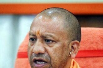 उत्तर प्रदेश भाजपा प्रदेश अध्यक्ष पद के लिए नामांकन प्रक्रिया और संभावित उम्मीदवारों पर चर्चा करते हुए पार्टी नेता।