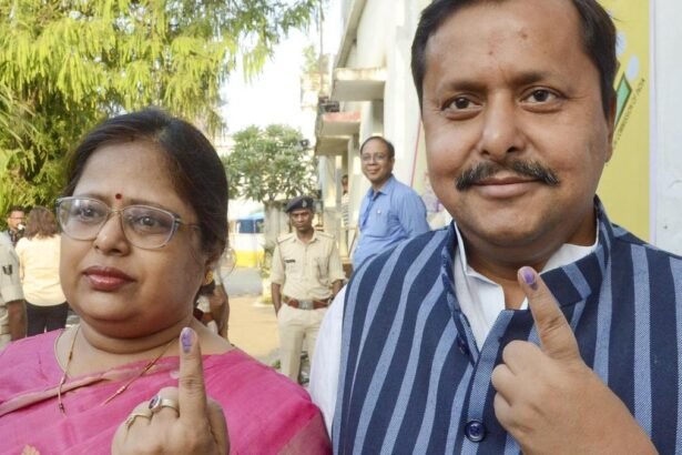 बिहार के कैबिनेट मंत्री नितिन नवीन भाजपा मुख्यालय में जेपी नड्डा के स्थान पर पार्टी के नए कार्यकारी अध्यक्ष के रूप में कार्यभार ग्रहण करते हुए।