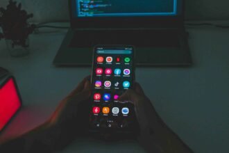 भारतीय सरकार ने Android उपयोगकर्ताओं को गूगल की सुरक्षा कमजोरियों के बारे में चेतावनी दी