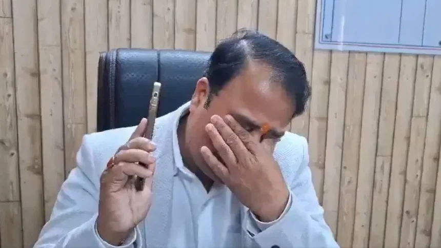 शंकराचार्य विवाद के बीच इस्तीफा देने वाले अयोध्या के जीएसटी आयुक्त प्रशांत कुमार सिंह