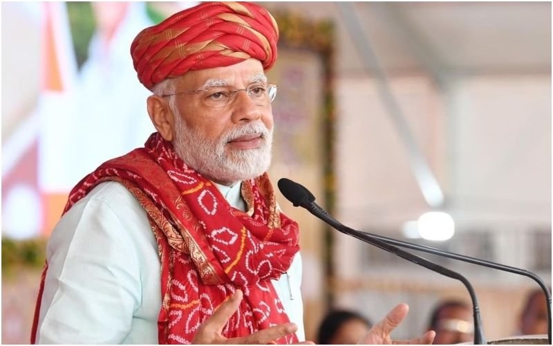 प्रधानमंत्री नरेंद्र मोदी सौमनाथ मंदिर में ओंकार मंत्र जाप और शौर्य यात्रा में भाग लेते हुए