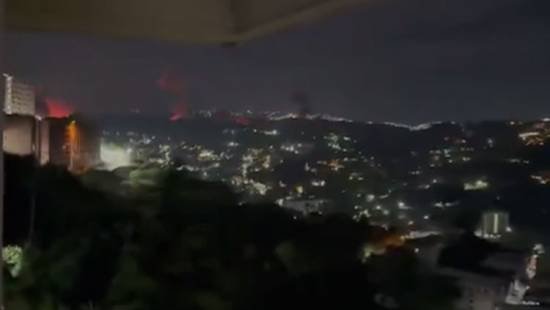 काराकास में सुबह-सुबह हुए जोरदार धमाके और आसमान में निचली उड़ान भरते विमान, अमेरिकी हवाई हमलों की अटकलें