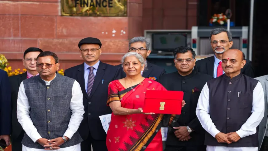 बजट 2026 से पहले एनपीएस वात्सल्य योजना और टैक्स छूट पर चर्चा