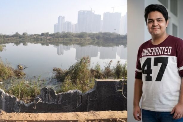 नोएडा दुर्घटना में कार गड्ढे में गिरने के बाद युवक की मौत