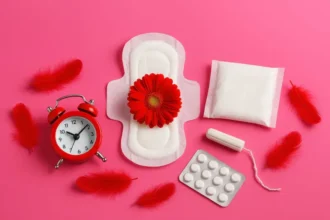 महिला मेंस्ट्रुअल हाइजीन और पीरियड्स के दौरान स्वास्थ्य और आत्मविश्वास बनाए रखने के उपाय