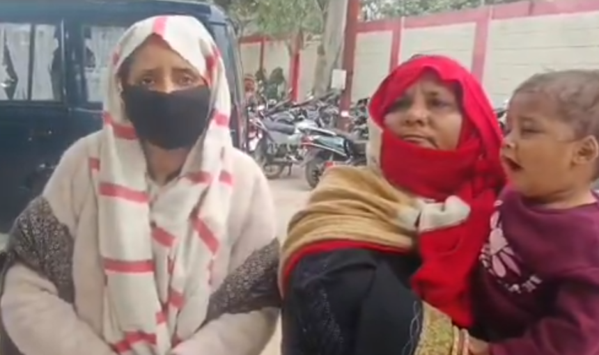 मेरठ के परीक्षितगढ़ थाना क्षेत्र में न्याय की मांग करती महिला, निकाह और पारिवारिक विवाद से जुड़ा प्रतीकात्मक दृश्य