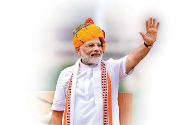 प्रधानमंत्री नरेंद्र मोदी सेवा तीर्थ और कर्तव्य भवनों के उद्घाटन कार्यक्रम में, नई प्रशासनिक इमारतों का दौरा करते हुए