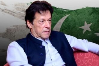 पूर्व प्रधानमंत्री इमरान खान अडियाला जेल में बैठे हुए, उनकी दाहिनी आंख लगभग 85 फीसदी खराब होने की रिपोर्ट सामने आई, पाकिस्तान सुप्रीम कोर्ट ने जांच का आदेश दिया