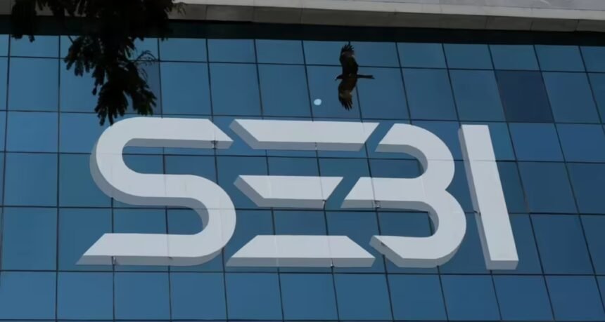 SEBI के पूर्णकालिक सदस्य कमलेश चंद्र वर्ष्णेय एक राष्ट्रीय सम्मेलन में भारतीय पूंजी बाज़ार सुधारों पर संबोधन करते हुए