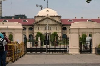 इलाहाबाद हाईकोर्ट ने संभल मस्जिद नमाज प्रतिबंध आदेश रद्द किया, डीएम एसपी को फटकार 2026