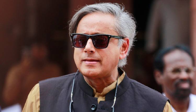 केरल चुनाव पर बीजेपी के प्रदर्शन को लेकर शशि थरूर का बयान