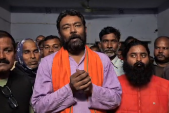 मालदा के बिनोदपुर, छोटो बारमपुर, गोसाईपुर में BJP का परिवर्तन मार्च प्रोग्राम; नीलांजन दास के नेतृत्व में कार्यकर्ता घर-घर जाकर बदलाव की अपील।