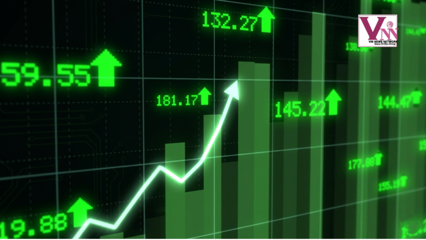 शेयर बाजार के ग्राफ में ऊपर की ओर जाती हरी लकीरें और निवेशकों का उत्साह