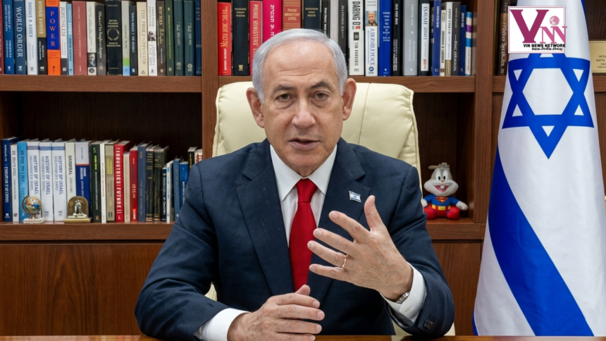 बेरूत के आसमान में धुएं का गुबार और इजरायली हमले के बाद के निशान