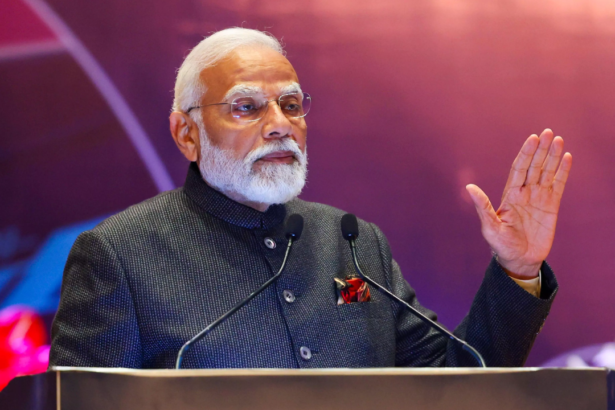 प्रधानमंत्री नरेंद्र मोदी और इजरायली नेतृत्व के बीच द्विपक्षीय वार्ता का आधिकारिक दृश्य