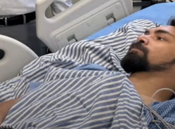 औगान गांव में आयुष चौधरी का बंद पड़ा घर और पुलिस का नोटिस