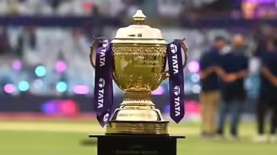 हैदराबाद के राजीव गांधी अंतरराष्ट्रीय क्रिकेट स्टेडियम में पंजाब किंग्स और सनराइजर्स हैदराबाद के बीच होने वाले आईपीएल 2026 मैच से पहले खिलाड़ियों की तैयारी का दृश्य