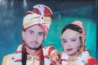 मुरादाबाद हत्याकांड मामले में पुलिस हिरासत में आरोपी महिला और उसके साथी, जांच में जुटी पुलिस टीम।