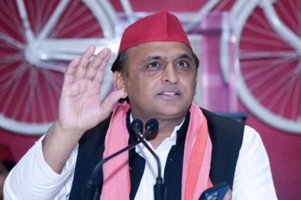 यूपी में बिजली कटौती को लेकर अखिलेश यादव ने योगी सरकार पर साधा निशाना, कई जिलों में लोग परेशान।