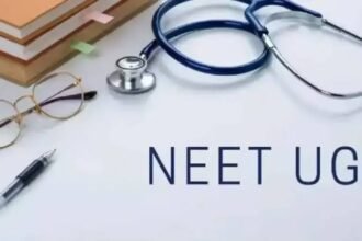 सीकर में NEET अभ्यर्थी उमेश माली की आत्महत्या के बाद जांच करती पुलिस, परीक्षा से पहले छात्र की मौत से शोक का माहौल