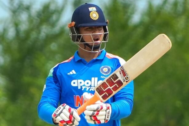 ट्राई नेशन सीरीज के मैच के दौरान श्रीलंकाई खिलाड़ी के साथ विवाद के बाद चर्चा में आए भारतीय युवा बल्लेबाज वैभव सूर्यवंशी