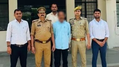 रीवा से गिरफ्तार आरोपी नागेश्वर सिंह बघेल को लेकर चर्चा, अखिलेश यादव की बेटी पर सोशल मीडिया पर आपत्तिजनक टिप्पणी मामले में पुलिस कार्रवाई
