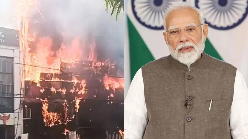 लखनऊ के अलीगंज में भीषण अग्निकांड के बाद मौके पर राहत एवं बचाव कार्य में जुटी दमकल और पुलिस की टीमें, घटना स्थल पर मौजूद अधिकारी और स्थानीय लोग