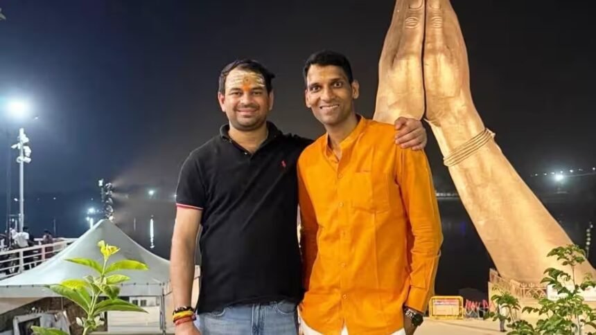 जनशक्ति जनता दल के अध्यक्ष तेज प्रताप यादव ने अपने पीए मोतीलाल राय पर चोरी का आरोप लगाते हुए उन्हें पार्टी के राष्ट्रीय महासचिव पद से निष्कासित कर दिया। मामले की जांच के लिए पुलिस भी सक्रिय हो गई है