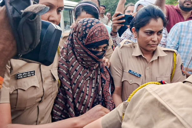 गर्भावस्था के आधार पर निदा खान को जमानत