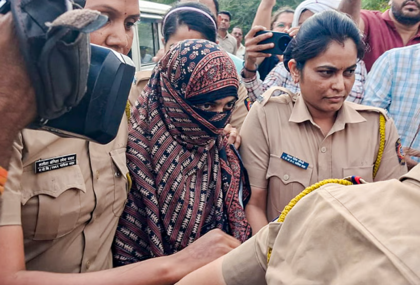 गर्भावस्था के आधार पर निदा खान को जमानत