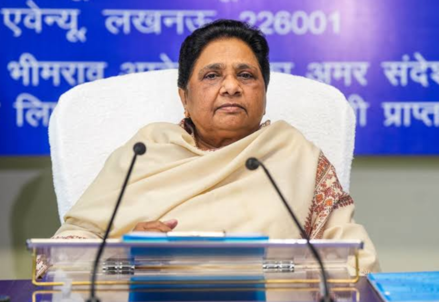 बीएसपी प्रमुख मायावती ने कहा कि उनकी पार्टी हिंसा, तोड़फोड़ और झूठे प्रचार की राजनीति नहीं करती।