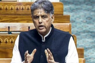 कांग्रेस सांसद मनीष तिवारी की सोशल मीडिया पोस्ट के बाद पंजाब चुनाव से पहले उनके पार्टी छोड़ने की अटकलों के बीच राजनीतिक हलचल