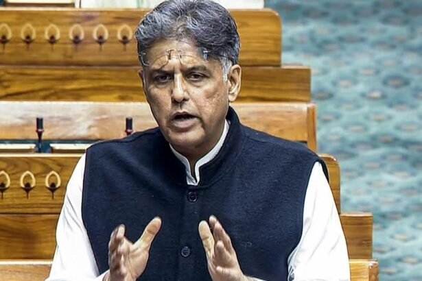 कांग्रेस सांसद मनीष तिवारी की सोशल मीडिया पोस्ट के बाद पंजाब चुनाव से पहले उनके पार्टी छोड़ने की अटकलों के बीच राजनीतिक हलचल