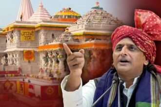 समाजवादी पार्टी अध्यक्ष अखिलेश यादव मीडिया से बातचीत करते हुए। तस्वीर अयोध्या राम मंदिर में कथित चढ़ावा चोरी मामले पर उनके बयान से जुड़ी है