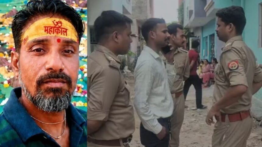 आगरा के एक घर के बाथरूम में पुलिस जांच करती हुई। यह सांकेतिक तस्वीर उस मामले से जुड़ी है, जिसमें एक महिला पर पति का शव बाथरूम में दफनाने का आरोप है