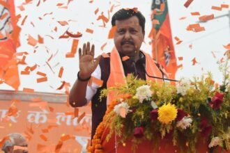 बीजेपी के राष्ट्रीय अध्यक्ष नितिन नवीन लखनऊ में एनडीए सहयोगी दलों के नेताओं के साथ बैठक करते हुए। बैठक में मिशन 2027, चुनावी रणनीति और संगठन को मजबूत करने पर चर्चा की गई